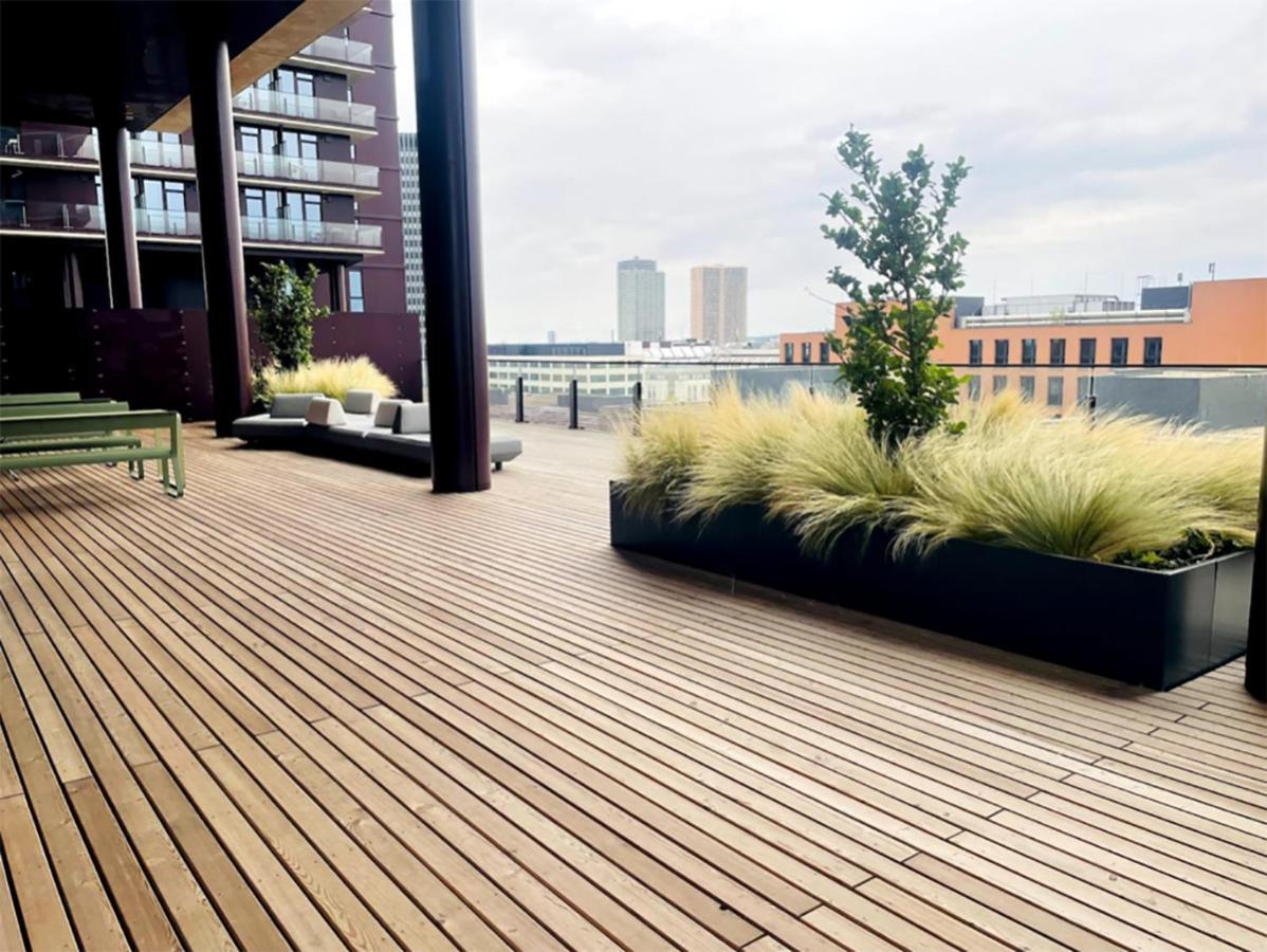 Sunrise Above Sky With Rooftop Pool Apartment Vienna